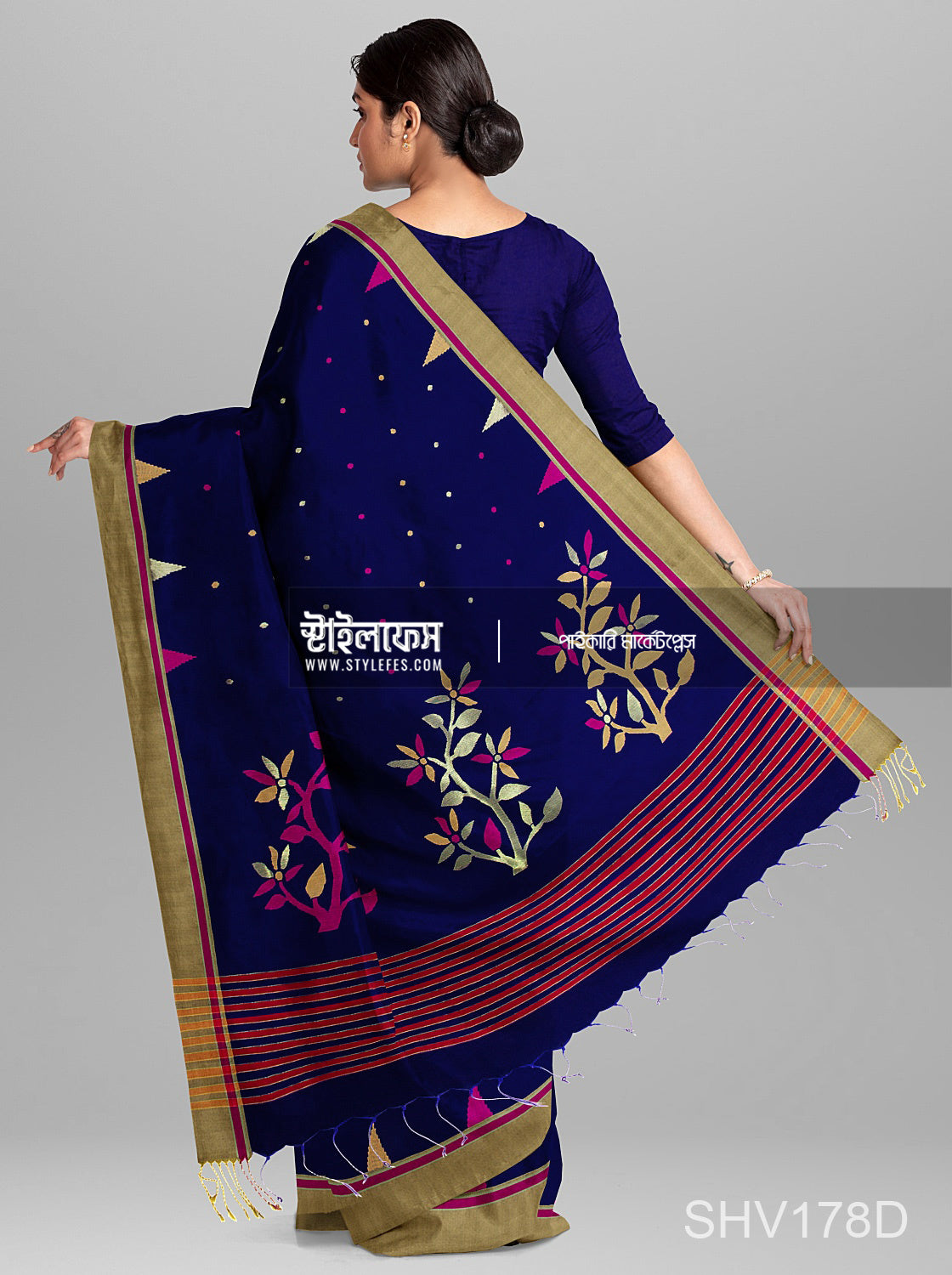 হাতের কাজ জামদানি শাড়ি
