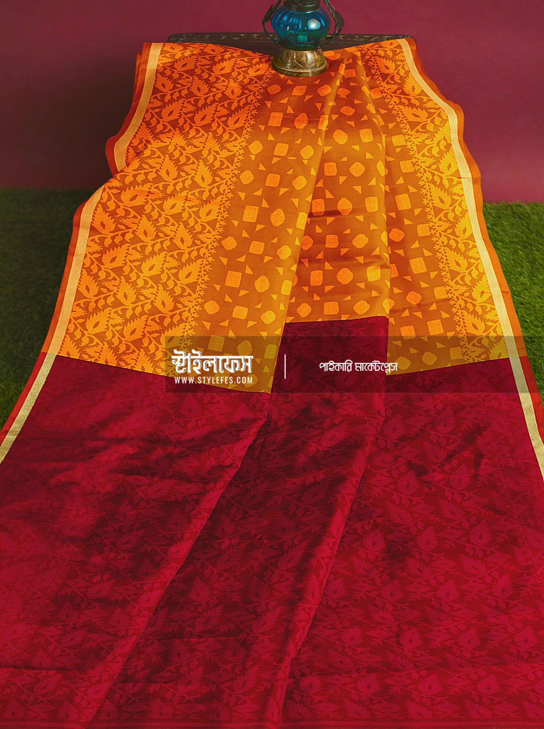ম্যাচিং জামদানি শাড়ি