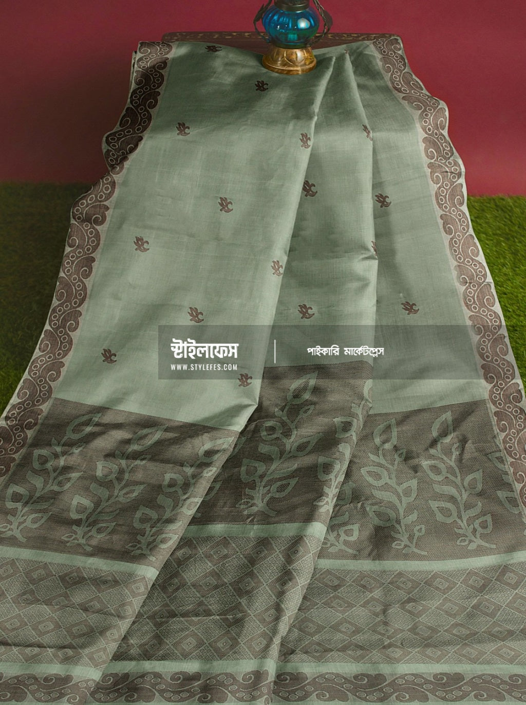 ব্রেটলি হাতের কাজ শাড়ি